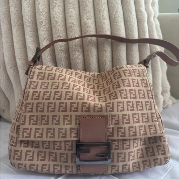 Rare Pink Fendi Baguette Zucca Canvas Shoulder Bag w/ COA - Excellent Condition - Picture 1 of 15